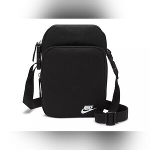 Nike Heritage Black Crossbody Bag